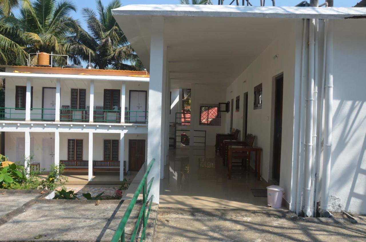 Arya Homestay Bougain Villa Gokarna  Exteriér fotografie
