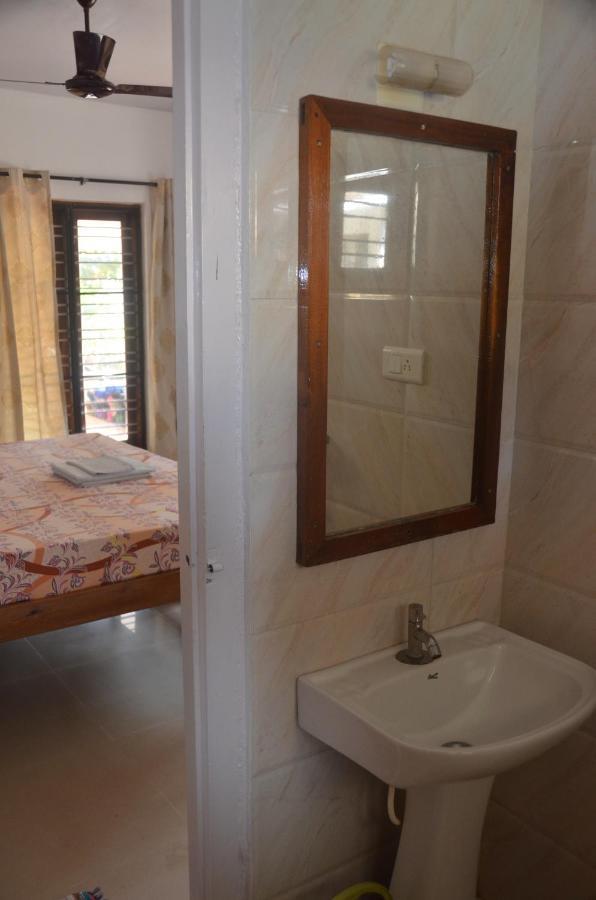 Arya Homestay Bougain Villa Gokarna  Exteriér fotografie