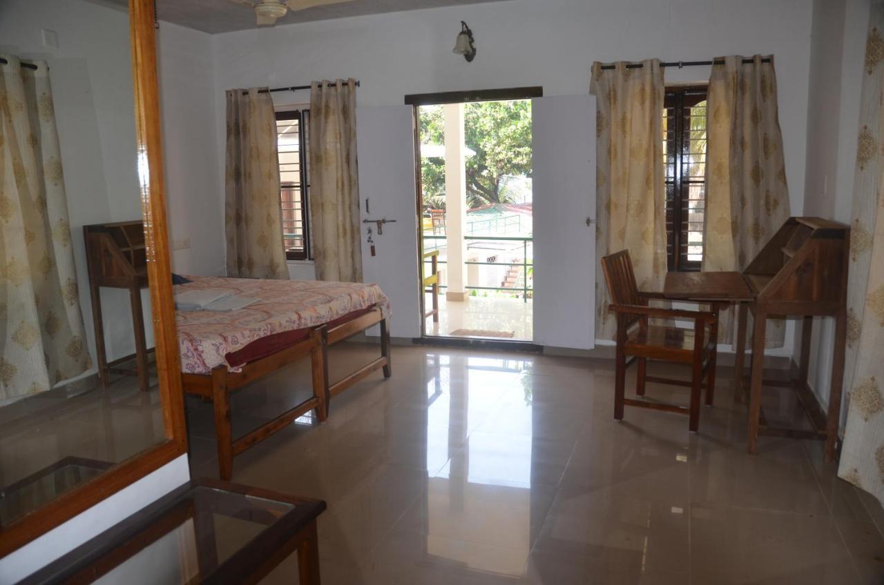 Arya Homestay Bougain Villa Gokarna  Exteriér fotografie