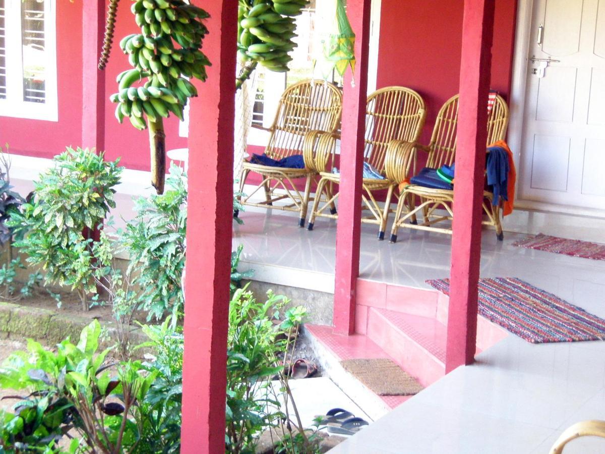 Arya Homestay Bougain Villa Gokarna  Exteriér fotografie